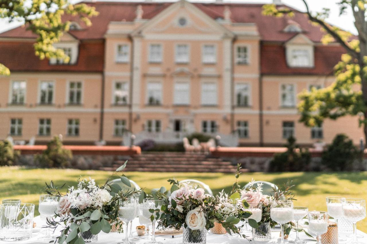 Malpils Manor Hotel Exterior foto